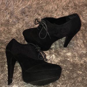 Silotte black heel